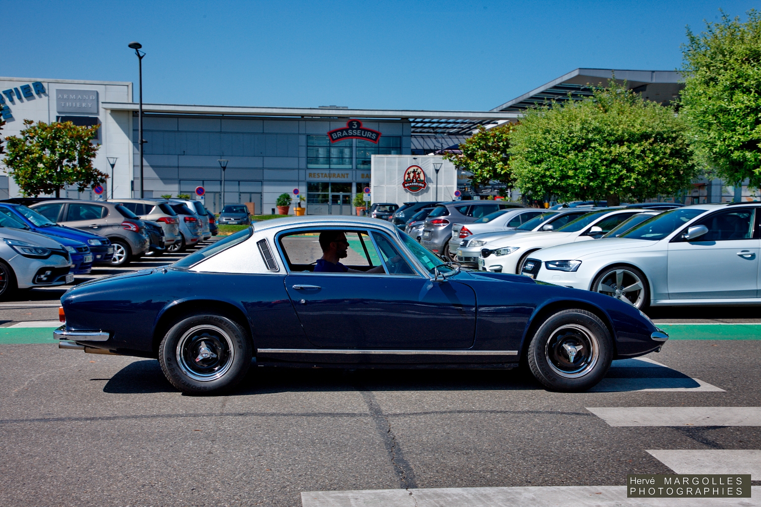 Lotus Elan -02.jpg